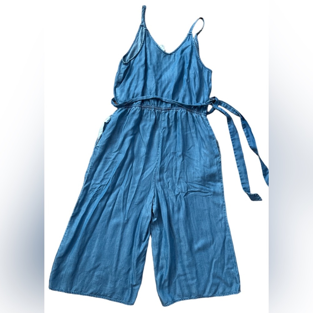 A New Day denim jumpsuit with pockets!